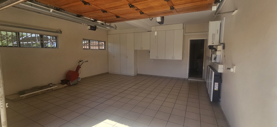 4 Bedroom Property for Sale in Roylglen Gardens Northern Cape